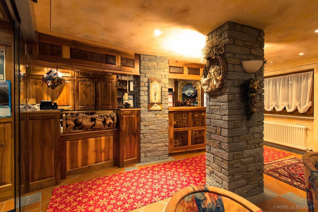 Hotel Le Bouquet Cogne Extérieur photo